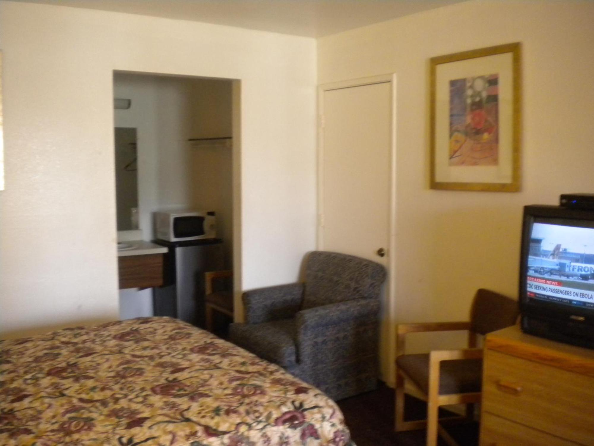 Best Economy Inn & Suites 베이커즈필드 객실 사진